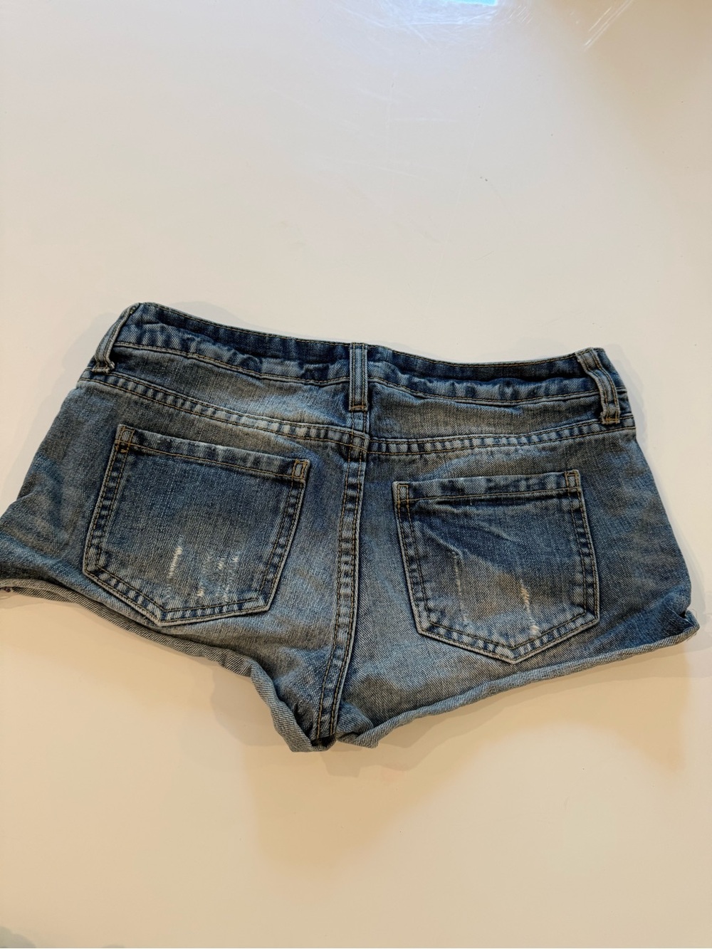 2 pairs Distressed Denim Jean Shorts - express and H and M size 2 - Picture 7 of 12